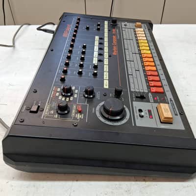 Roland TR-808 Vintage Analog Drum Machine - Legendary Classic image 5