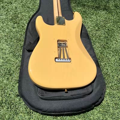 Fender Deluxe Players Stratocaster with Suhr electronics image 2