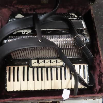LODUCA BROS PETITE GRANDE 1960's 3/4 120 BASS ACCORDION BLACK PEARL IMMACULATE on SALE!$! image 14