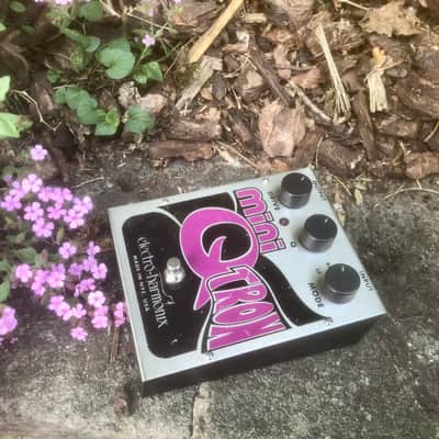 EHX Electro-Harmonix Mini Q-Tron Envelope Filter 2000s - Silver / Black / Purple image 2