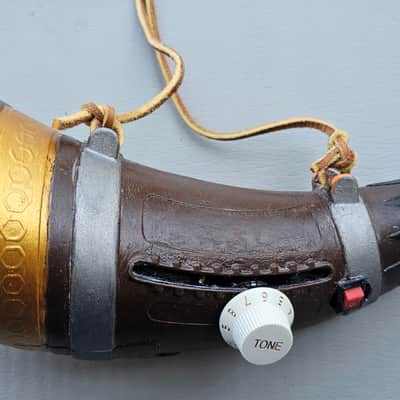 Digital warhorn - air-driven image 1