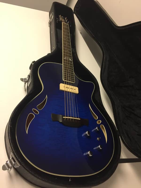 Beautiful, Crafter SAT-QMMS 2000s ,Blue Burst ,with case, excellent! image 1