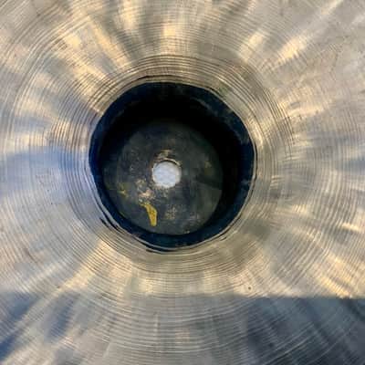 Wuhan Wuhan 22’’vintage hand hammered  pang cymbal …. image 5