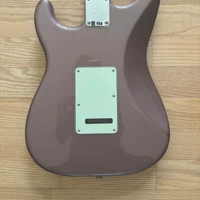 Fender Vintera '60s Stratocaster Modified with Pau Ferro Fretboard 2020 - Burgundy Mist Metallic image 3