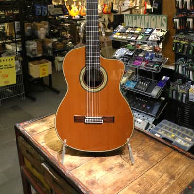 Takamine TH5C Hirade Series Classical Nylon String Concert Cutaway Acoustic/Electric Guitar 2010s - Natural Gloss image 1