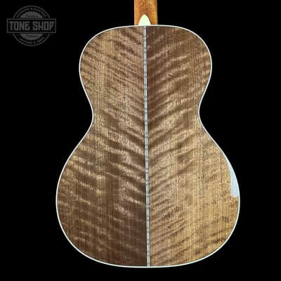 Martin Custom Shop 00 28 Style Adirondack / Exceptionally Figured Black Walnut w/case 2942913 image 8