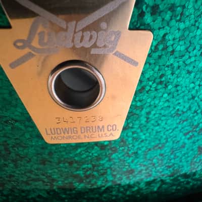 Bryan Hitt's REO Speedwagon 2000s Ludwig Classic Maple With Complete Hardware - Green Sparkle image 6