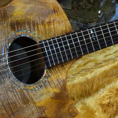 Batiksoul Guitars OM-C Flamed Mango Exclusive Model 2022 image 4