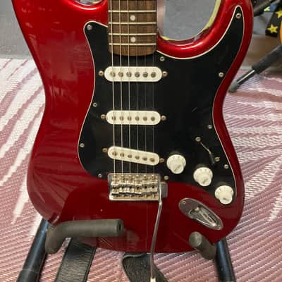 Squier Affinity 2006 - Red image 1