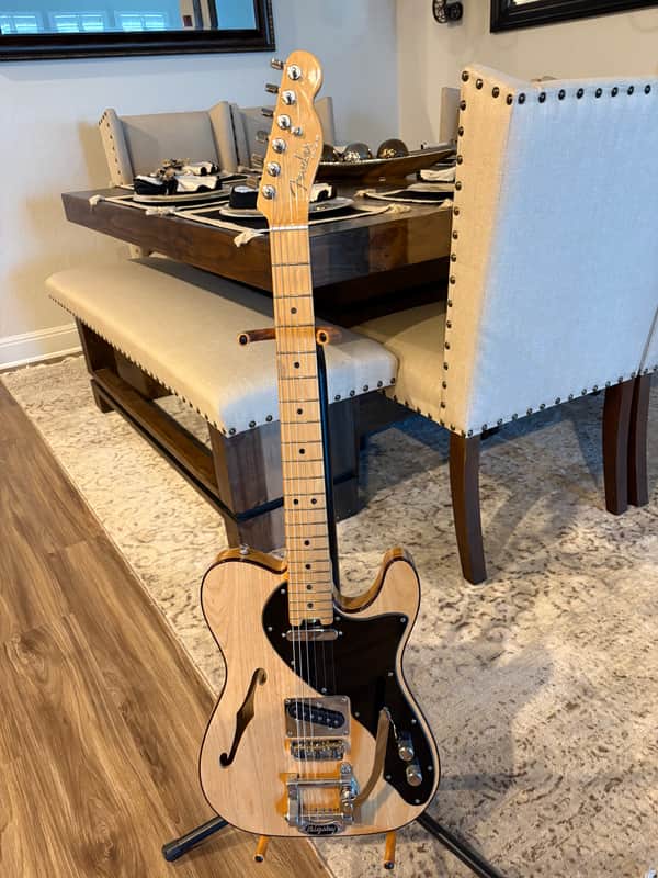 Fender American Elite Telecaster Thinline with Maple Fretboard 2016 - 2019 - Natural