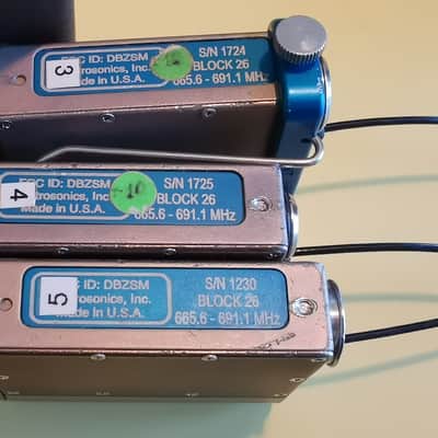 Lectrosonics SM + UCR411 Block 26, 665.6-691.1 MHz Wireless Microphone System 3x image 6