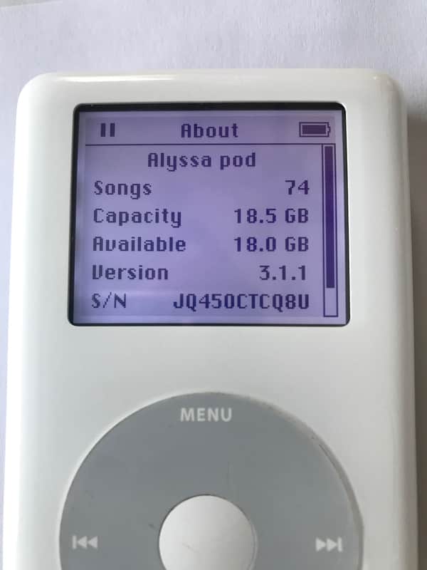 Apple iPod classic 4th Gen A1059 2004 - white image 1