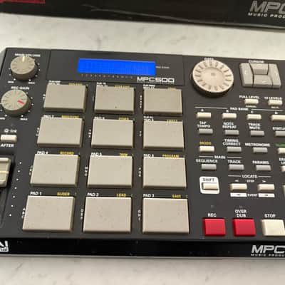 Akai MPC500 Music Production Center 2006 - 2013 - Black image 2