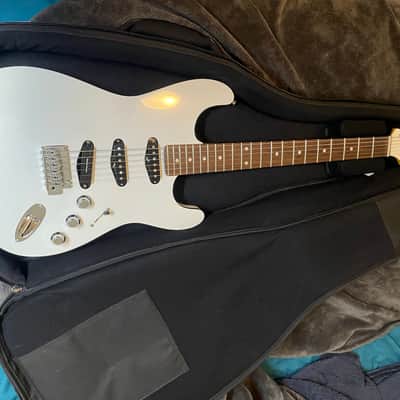 Fender MIJ Aerodyne Special Stratocaster 2022 - Present - Bright White image 1