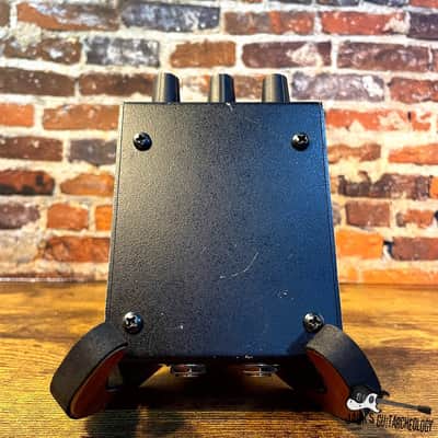 Fishman Tranducers Model B Bass Pre-Amp *USED* (1990s - Black/Blue) image 2