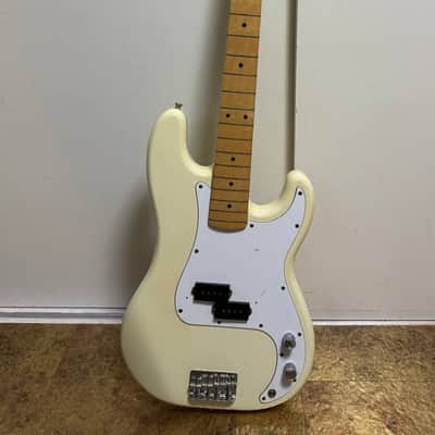 Fender PB70-70M - Alpine White japan made precision bass image 4