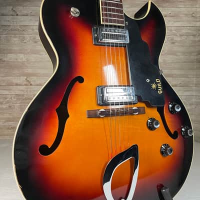 Guild CE-100D Hollowbody 1968 - Includes Vintage Gretsch Case image 2