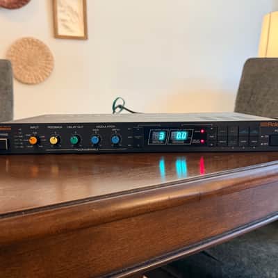 Roland SDE-2500 MIDI Digital Delay 1985 - 1989 - Black image 1