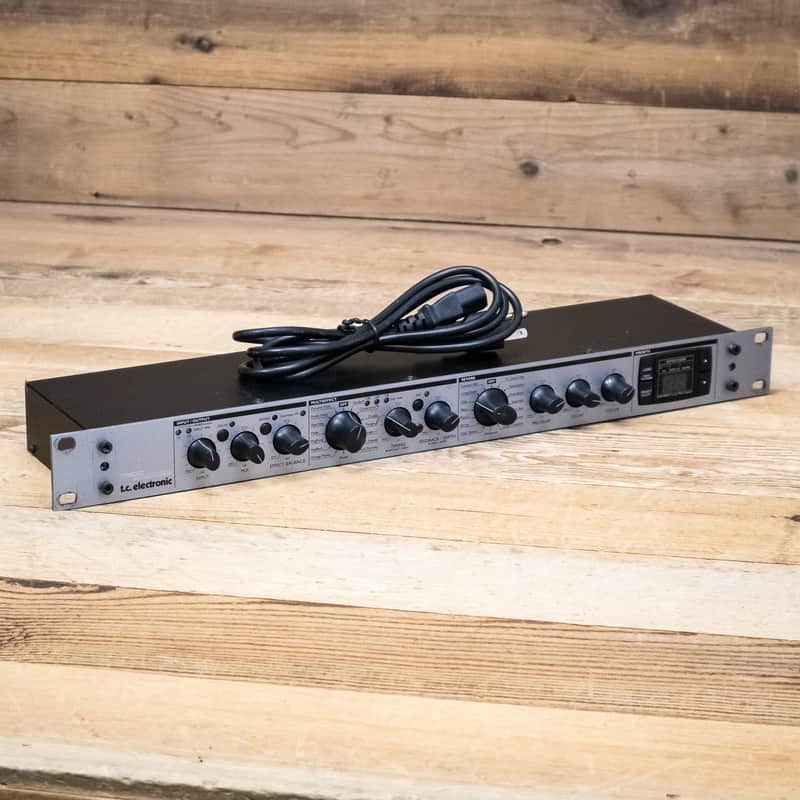 TC Electronic M300 Dual Engine Effects Processor | Reverb