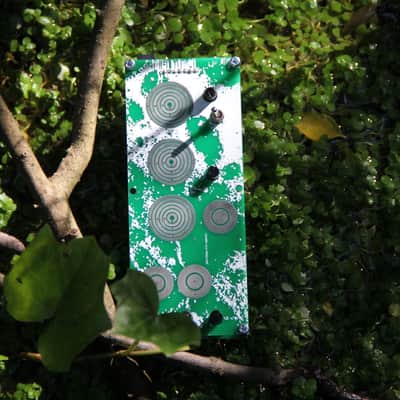 Molasses Industries Tryophyte 2020 Green image 1