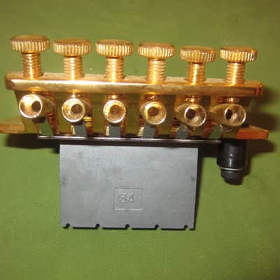 Floyd Rose Style Locking Tremolo Bridge 34mm Block- Gold image 4
