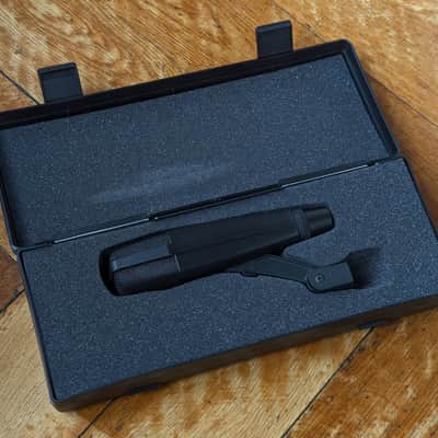 With audio demo: Sennheiser MD 421 II Cardioid Dynamic Microphone - Perfect condition - Boxed image 3