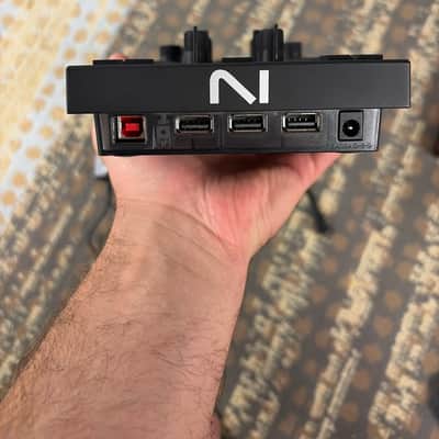 Native Instruments X1 mk3 - Black image 3