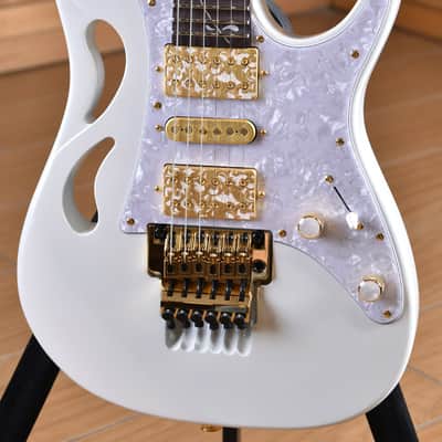 Ibanez PIA PIA3761SLW Steve Vai Signature Stallion White image 14