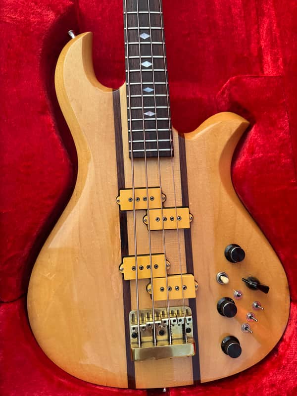 B.C. Rich Eagle