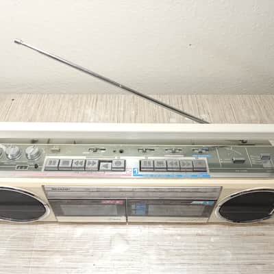 Sharp QT-77 Portable Cassette Tape Player 80s Vintage Japan 1985 image 2