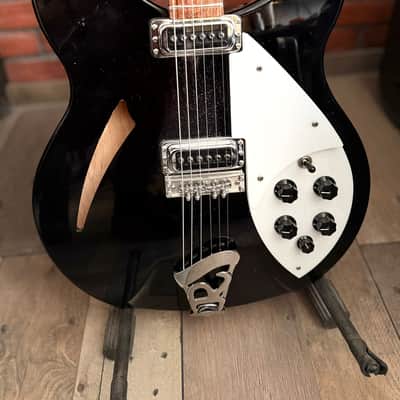 Rickenbacker 330 2012 - Present - Jetglo image 4