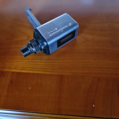 Sennheiser Sennheiser SKP 100 Plug-On Transmitter UHF XLR mit Display 823–865 MHz image 15