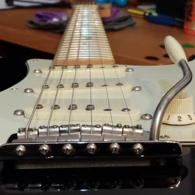 PUSH-IN 3/16 FENDER Professional 4,66mm Gilmour 4¾ SHORT ARM BLACK STRAT Or REDSTRAT 5⅕ Leva Corta For Strat Pro 10/32 2Point Sync Trem Fender Wilkinson - Gotoh image 10