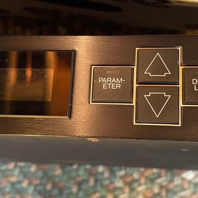 YAMAHA DEQ7 DIGITAL PROGRAMMABLE EQ AND DELAY PROCESSOR image 4