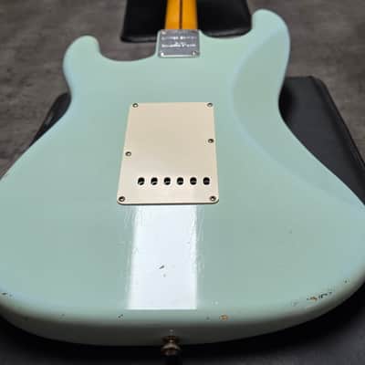 Fender 1956 Stratocaster Relic CUSTOM SHOP LIMITED EDITION FSR Sonic Blue over Sunburst! 2005 Time Capsule Case Queen American Vintage 50s 1950's Reissue USA Strat Guitar image 10