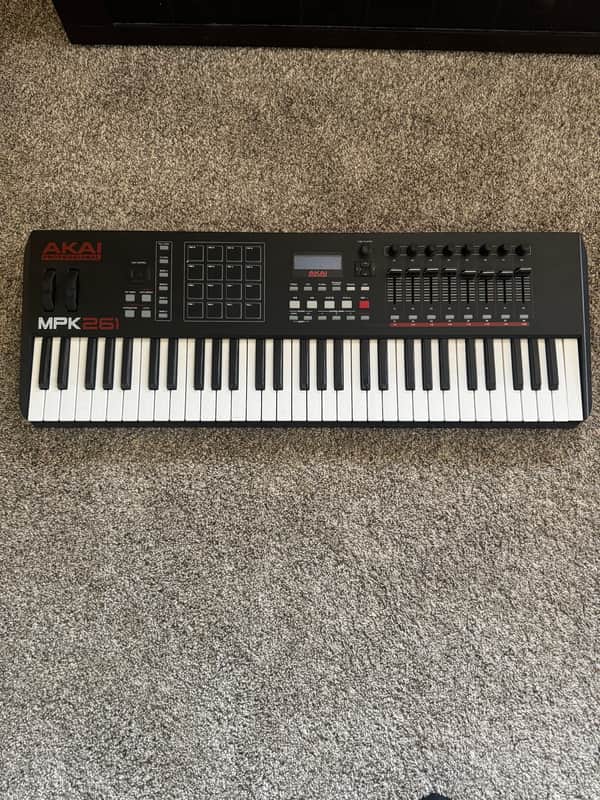 Akai MPK261 2014 - Present - Black image 1