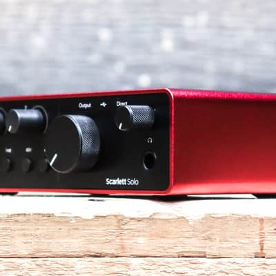 Focusrite Scarlett Solo 4th Gen Studio-Quality 2-In / 2-Out USB Audio Interface image 2