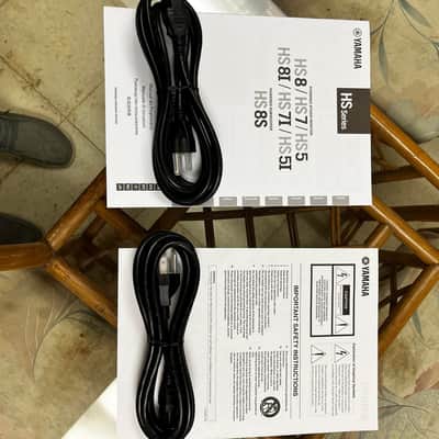 Yamaha HS8 Powered Studio Monitor (Pair) - Black image 3