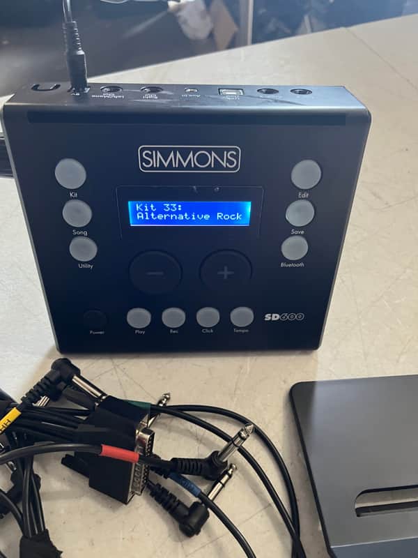 Simmons SD600 electric drum module, with wire harness, tray, and power supply Black image 1