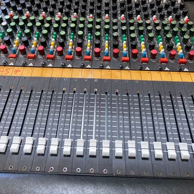 Trident Series 80C Console image 4