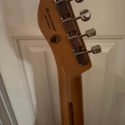 Fender Vintera '50s Telecaster with Maple Fretboard 2019 - 2023 - 2-Color Sunburst image 3