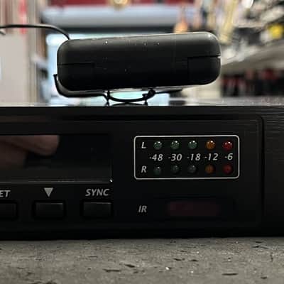 Peavey In Ear Monitor System image 1