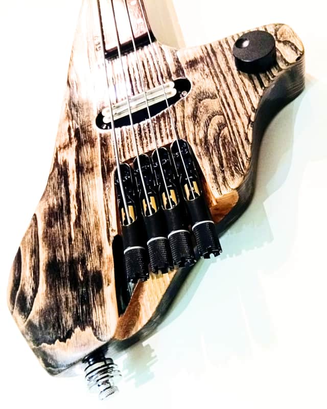#25-60 - FRETLESS SHORT SCALE BASS image 1