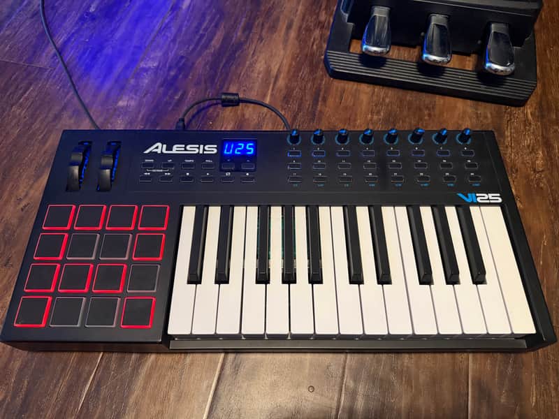 Alesis VI25 USB MIDI Keyboard / Pad Controller 2010s - Black image 1