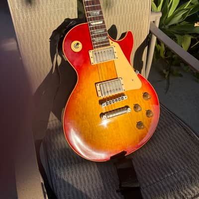 Gibson Les Paul Classic 1990 - sunburst image 1