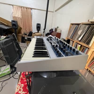 Access Virus Indigo 2 37-Key  Synthesizer image 4