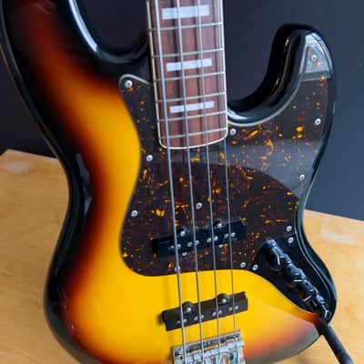 Sadowsky MetroLine UV70 Japan | Reverb