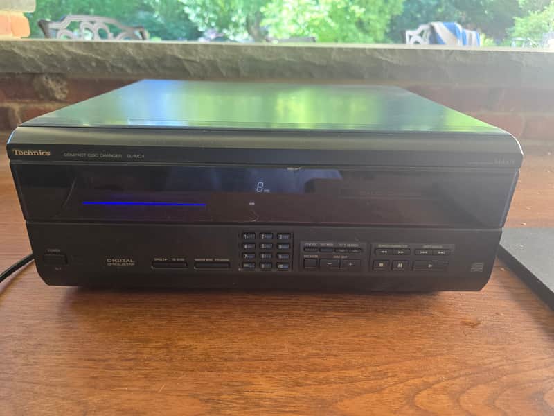 Technics SL-MC4 60+1 CD changer Early-mid 2000s - Black image 1