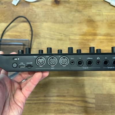 Novation Circuit Rhythm Groovebox 2021 - Present - Black image 2