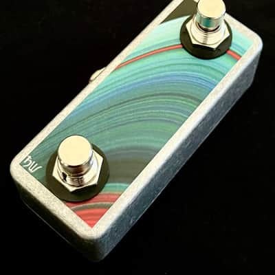 Saturnworks Soft Touch Normally Open Momentary Double Switch + TRS Jack for use with HX Stomp, EHX, & More - Handcrafted in California image 2